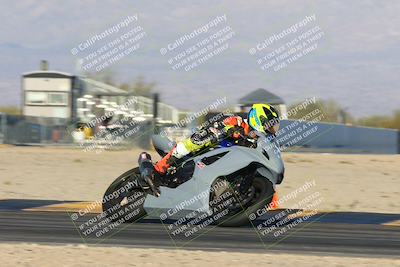 media/Dec-05-2024-Racers Edge (Thu) [[e102e0690b]]/3-B Group/Session 5 (Turn 16)/